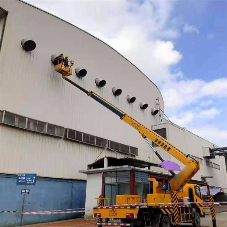 固镇县高空作业车出租服务：专业广告牌安装解决方案